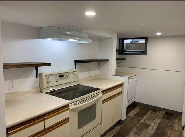 Building Photo - 92 Gagnon Dr