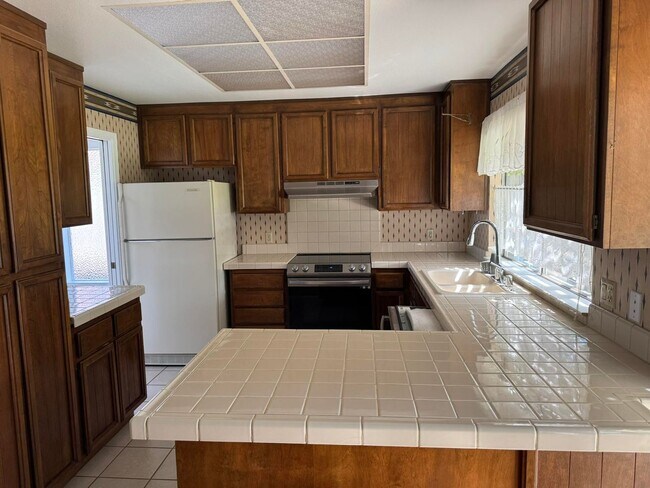 Foto del edificio - Home for Rent – Citrus Heights, CA 95610