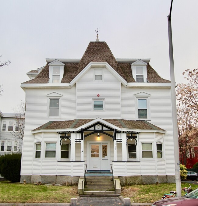 111 Washington St Unit 1, Lynn, MA 01902 Apartments in Lynn, MA