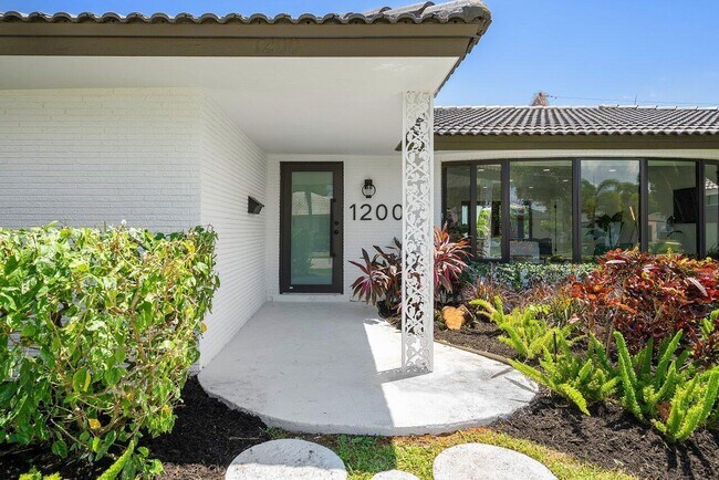 Foto del edificio - 1200 SW 8th St