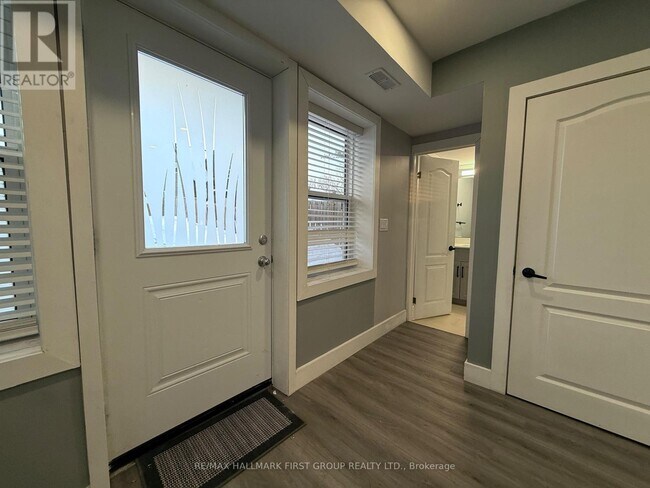 Photo du bâtiment - 33 Lincoln St