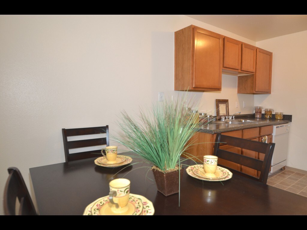 Foto principal - 6414 S 10th St