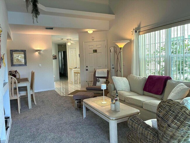 Foto del edificio - 1820 Waterford Dr