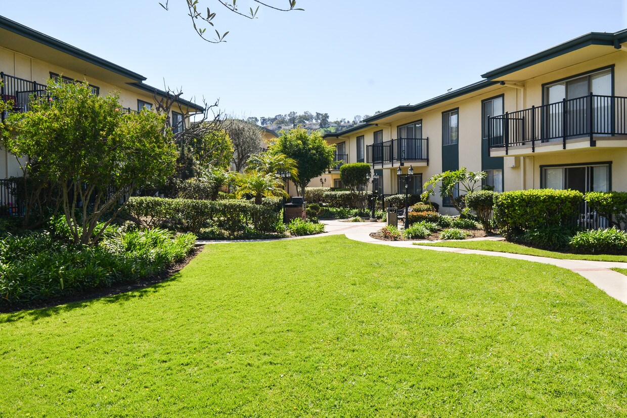 Camino De Oro Apartments in Torrance, CA Westside Rentals