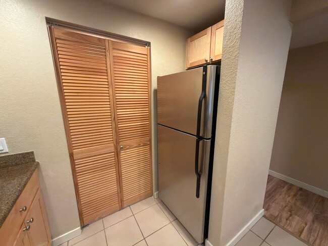 Building Photo - Cozy Beacon Hill Condo Near Downtown & Light Rail