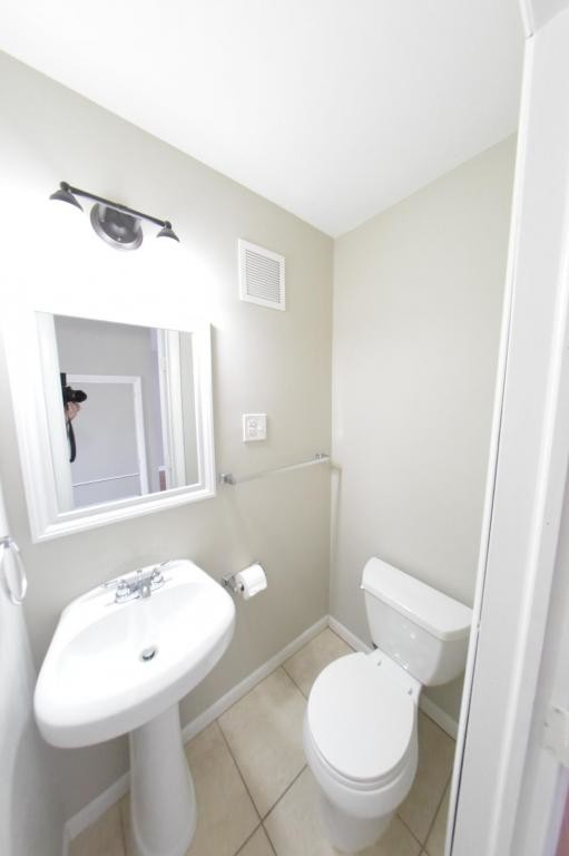Foto del edificio - 2432 Pruitt St. #1