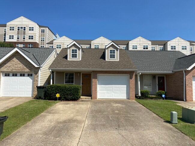 Building Photo - 1388 Southern Gardens Dr