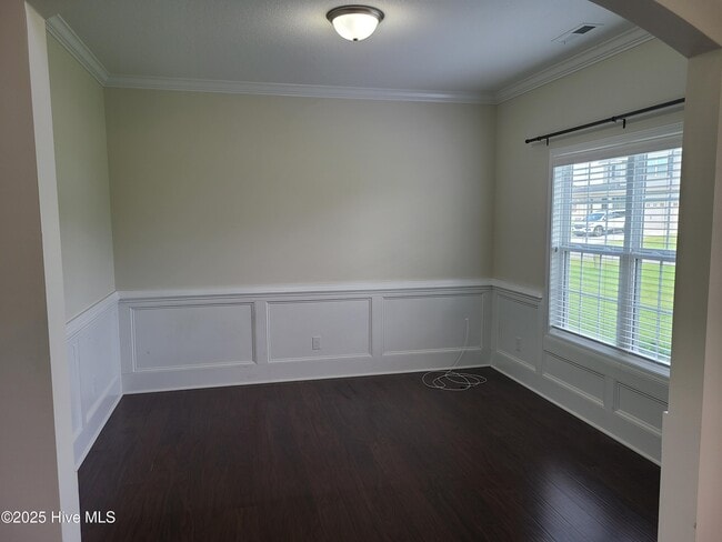 Building Photo - 110 Regatta Way