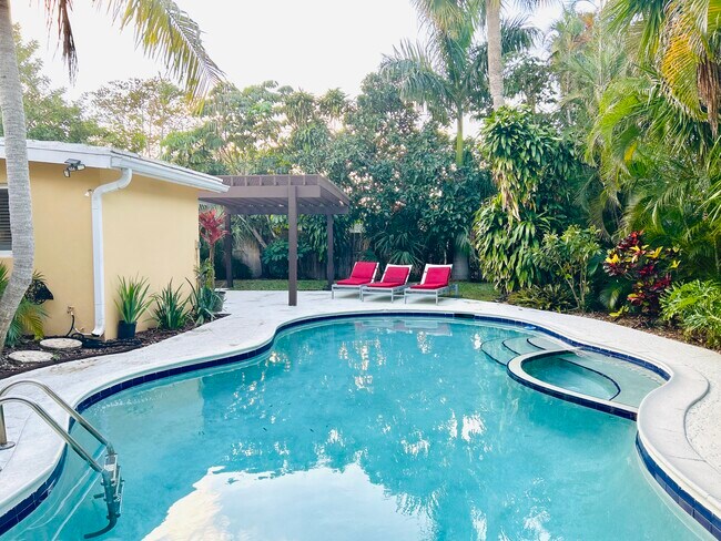 Foto del edificio - 2169 Imperial Point Dr