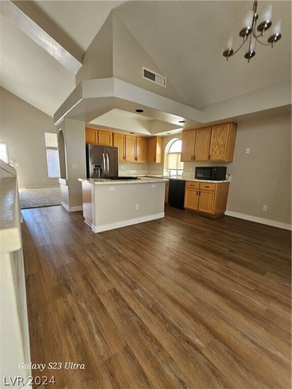 Foto del edificio - 8752 Raindrop Canyon Ave