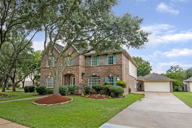 Building Photo - 3 Amberstone Dr