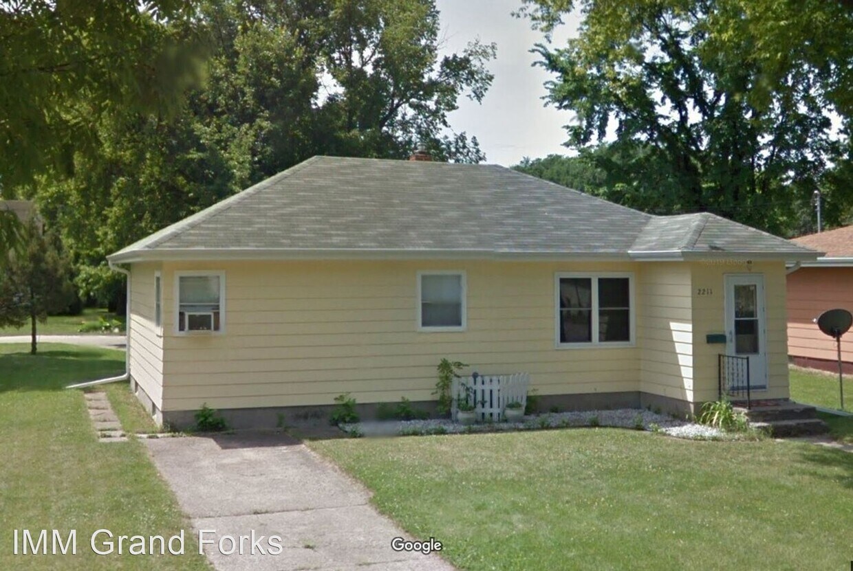 Primary Photo - 3 br, 2 bath House - 2211 9th Avenue N.
