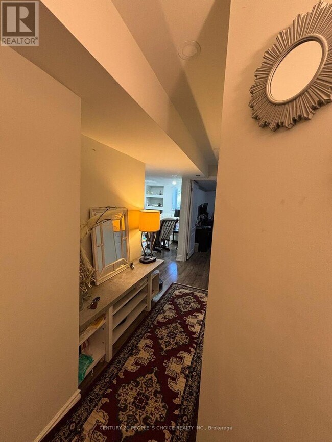 Photo du bâtiment - 287 Hinton Ter