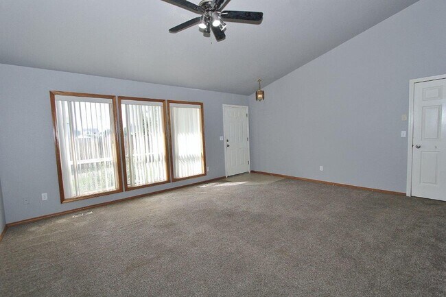 Foto del edificio - 2523 E Spruce St