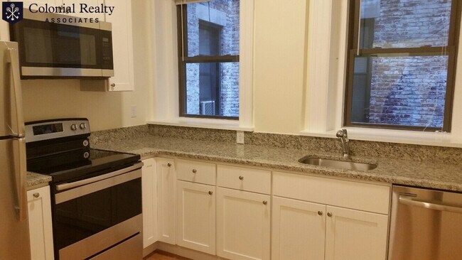 Foto del edificio - 1463 Beacon St