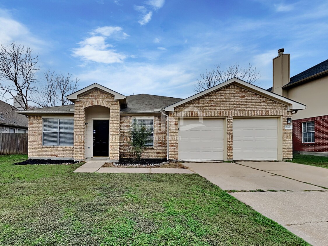 Foto principal - 17602 Coventry Oaks Dr