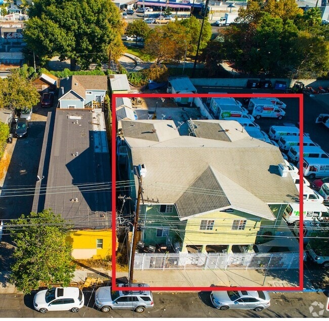 Building Photo - 1824 1/2 Arapahoe S