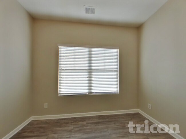 Foto del edificio - 457 Shady Glen