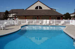 Piscina - Rosewood Apartments