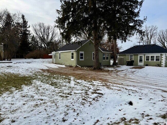 Foto del edificio - 3717 State Line Rd