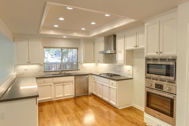 Building Photo - 4-Bedroom 2-Bathroom Saratoga Home