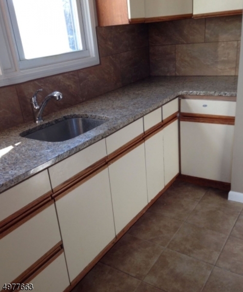 Foto del edificio - 924 Pleasant Valley Way