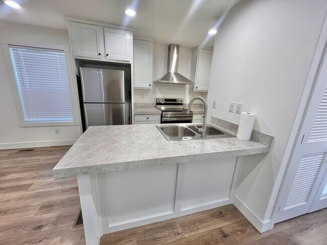 Foto del edificio - Brand New 2 Bedroom, 1 Bath ADU – Prime Location