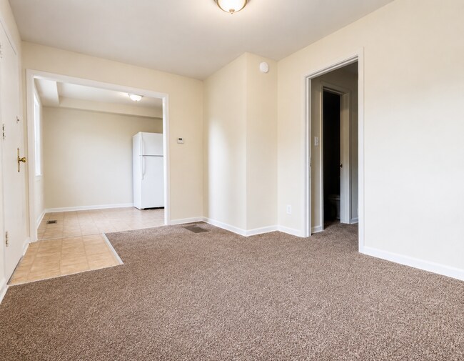 Foto del edificio - ***Coming Soon April 30, 2026***Rare Gonzaga-area 1-bed with yard, garage, and bonus space.