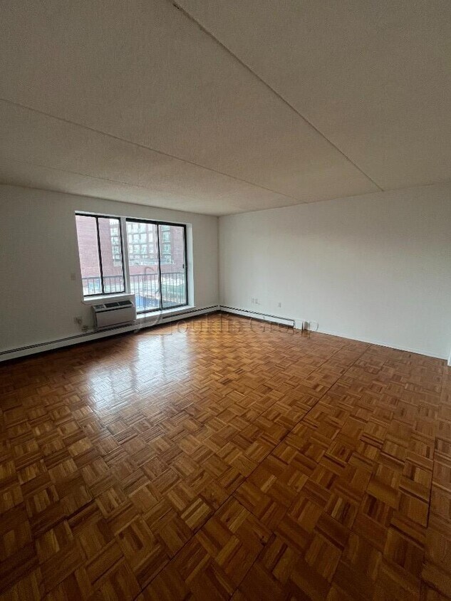 3208 Union St Unit 4A, Queens, NY 11354 Room for Rent in Queens, NY