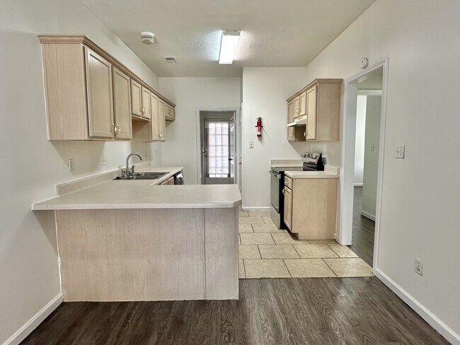 Building Photo - 3972 Gavick Dr