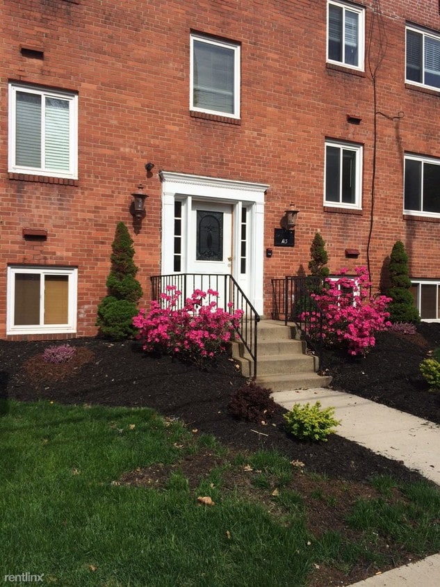 113 Parkside Ave, Mount Lebanon, PA 15228 Condo for Rent in Mount Lebanon, PA