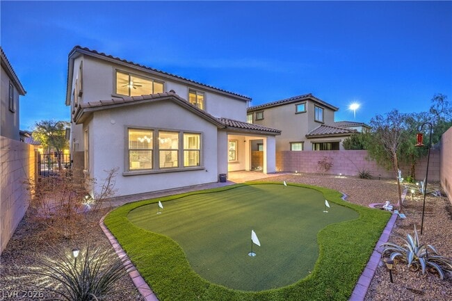 Building Photo - 3213 Molinos Dr