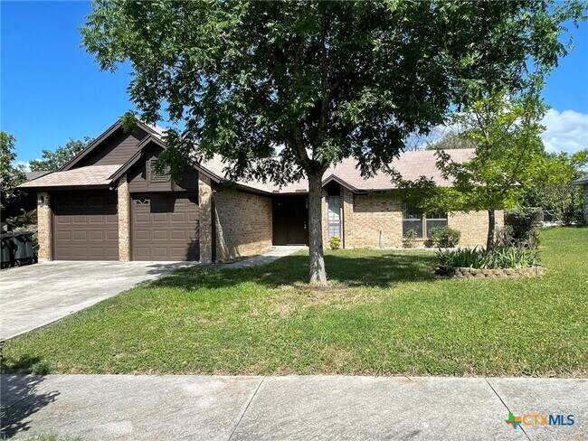 Foto del edificio - 3308 Sungate Dr