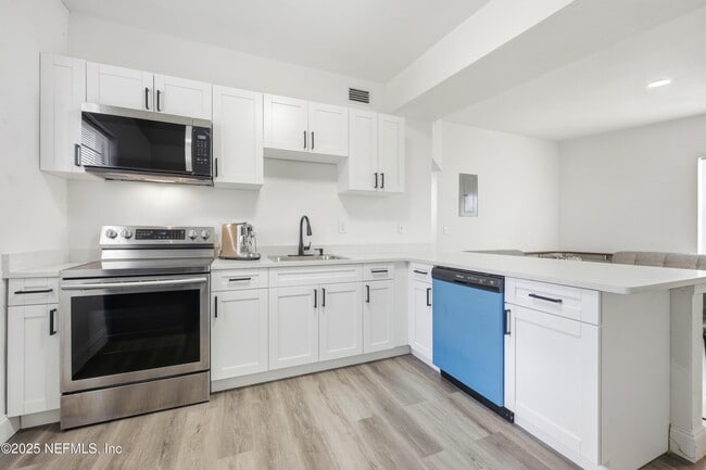 Foto del edificio - 10303 Westmar Rd