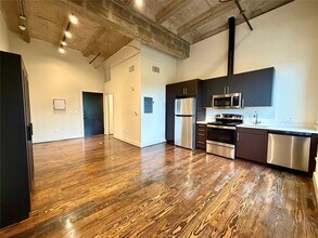 Building Photo - 4411 Dallas St
