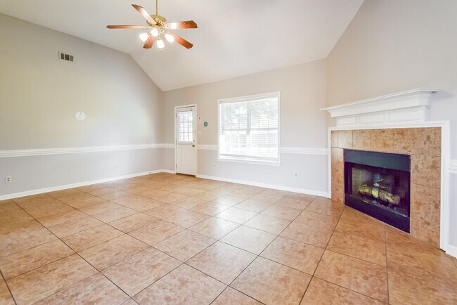 Building Photo - 2086 Heather Ridge