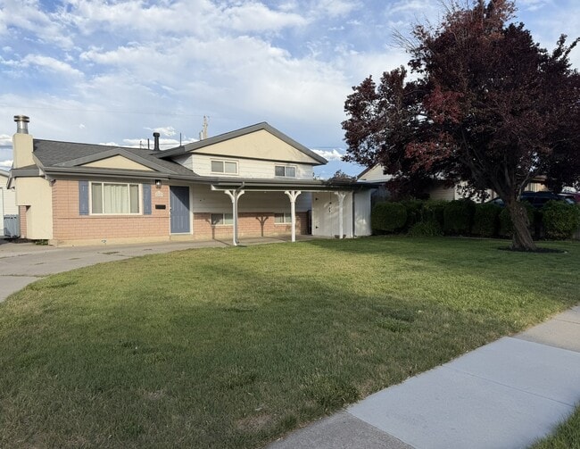 Building Photo - 5089 S 1950 W