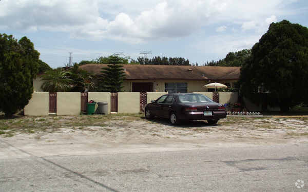 Building Photo - Mariners Cove Mobil Home Park