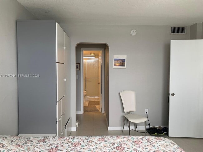 Building Photo - 3010 Marcos Dr