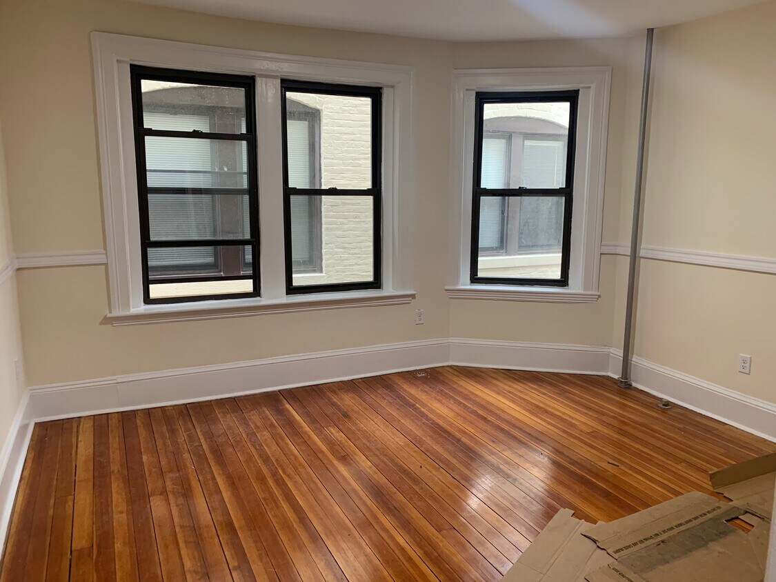 Foto principal - 885 Massachusetts Ave