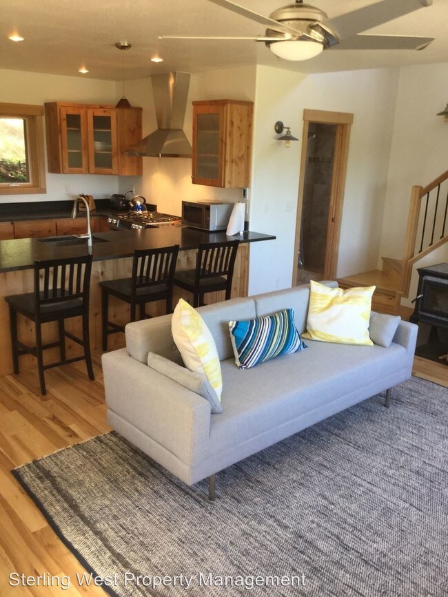 Foto del edificio - 2387 Brophy Rd