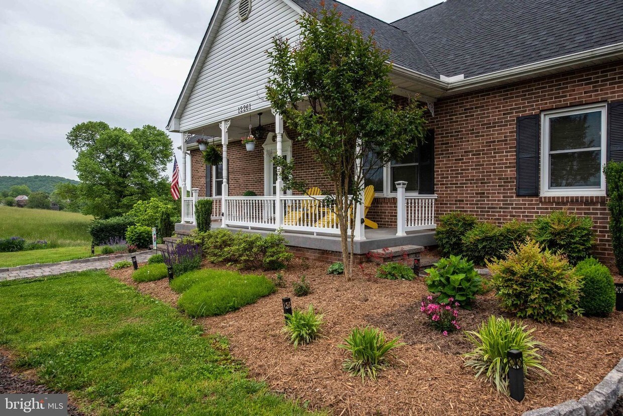 Foto principal - 12261 Major Brown Dr