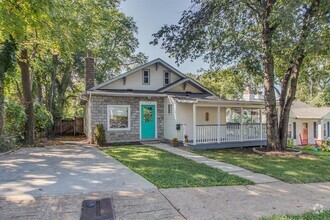 Building Photo - 724 Hart Ave