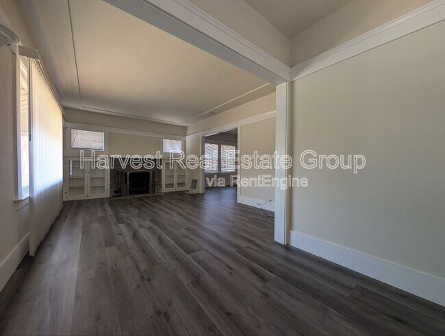 Foto del edificio - 5932 Morse Dr