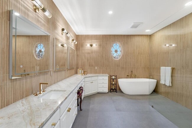Foto del edificio - 3705 Gilbert St