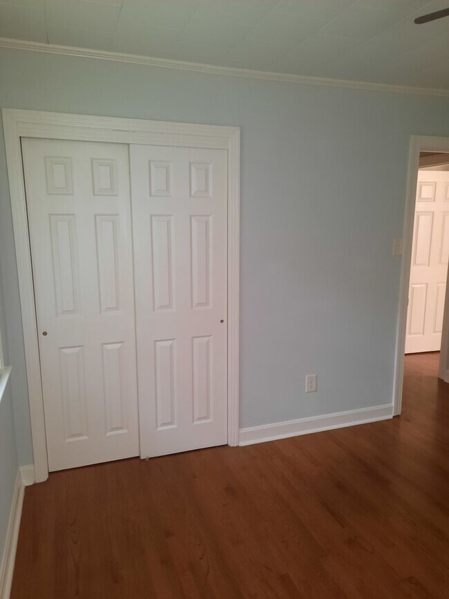 Building Photo - Great three bedroom house in Creedmoor, NC