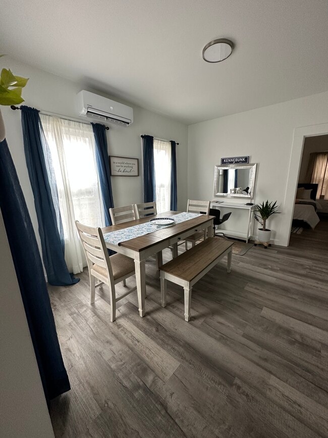 Dining room - 50 Storer St