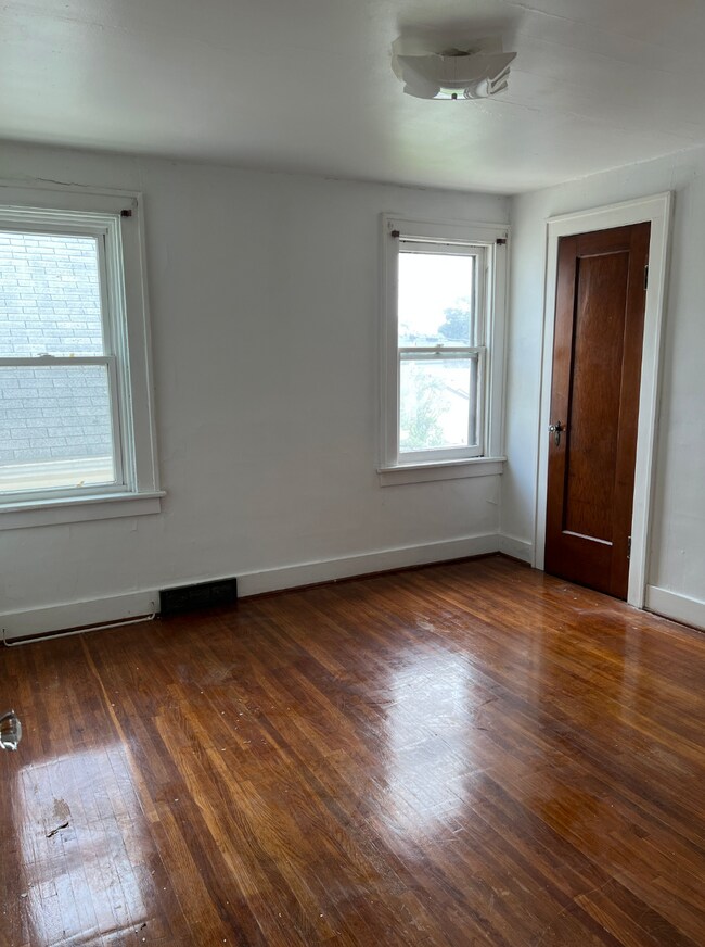Foto del edificio - 161 Whitehall Ave