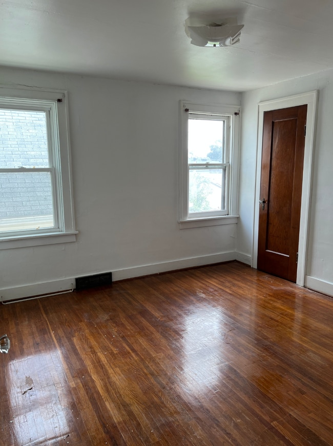 Building Photo - 161 Whitehall Ave