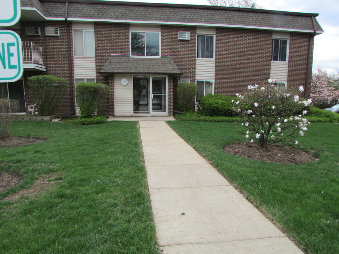 Primary Photo - 1127 Miller Ln